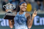 Coco Gauff poses with the 2025 French Open women's singles trophy (Source: Getty)